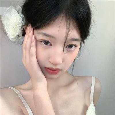 裸体门廊